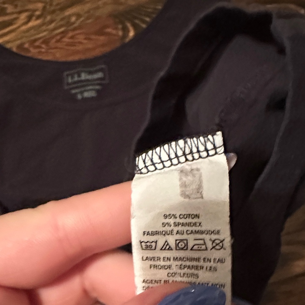 L.L. Bean Women's Dark Tank Top - Picture 3 of 3